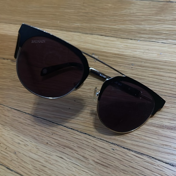 BALMAIN authentic classic black and gold sunglasses - Picture 1 of 6